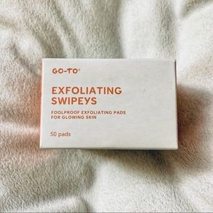 GO-TO EXFOLIATING SWIPEYS
